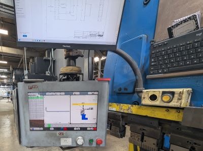 125 Ton, Amada #RG-125, cnc press brake, 100.5" between housing, 15.7" throat, 3.94" stroke, 14.9" open, 11 - Image 2