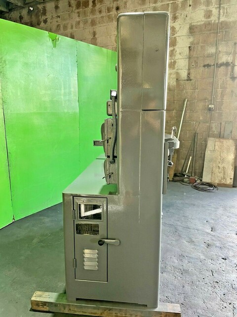 12" x 36" Grob #NS36, Vertical Band Saw, 2030 FPM, 24" x28" table, 1/16"- 1/2" blade, 1 HP, AS IS - Image 6