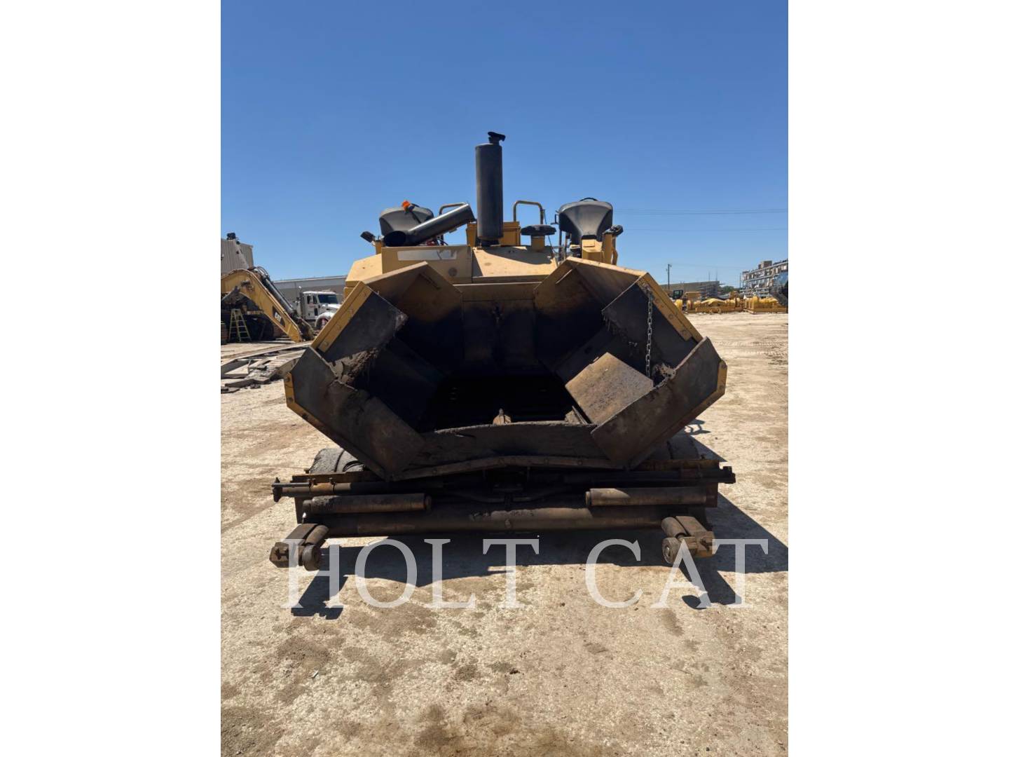 Caterpillar AP1000D, Vibratory Single Drum Asphalt, 6085 hours, S/N: EAD00337, 2009 - Image 3