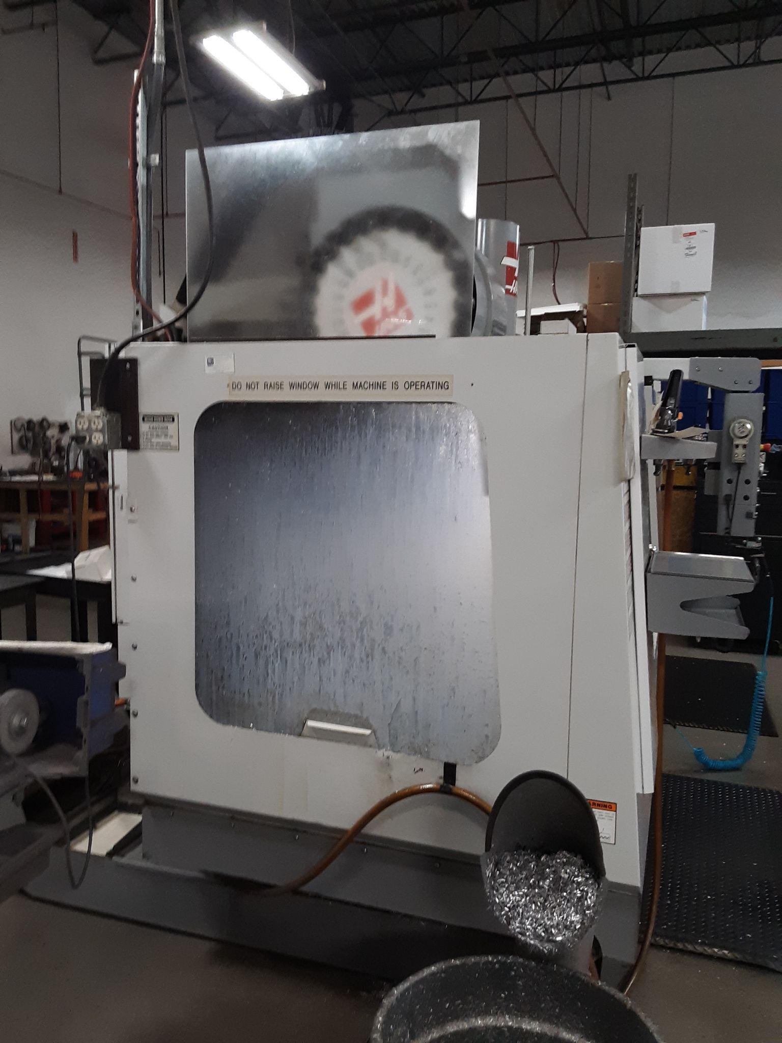 Haas #VF-3SS APC, CNC vertical machining center, 40" X, 20" Y, 25" Z, 12000 RPM, 24 automatic tool changer - Image 3
