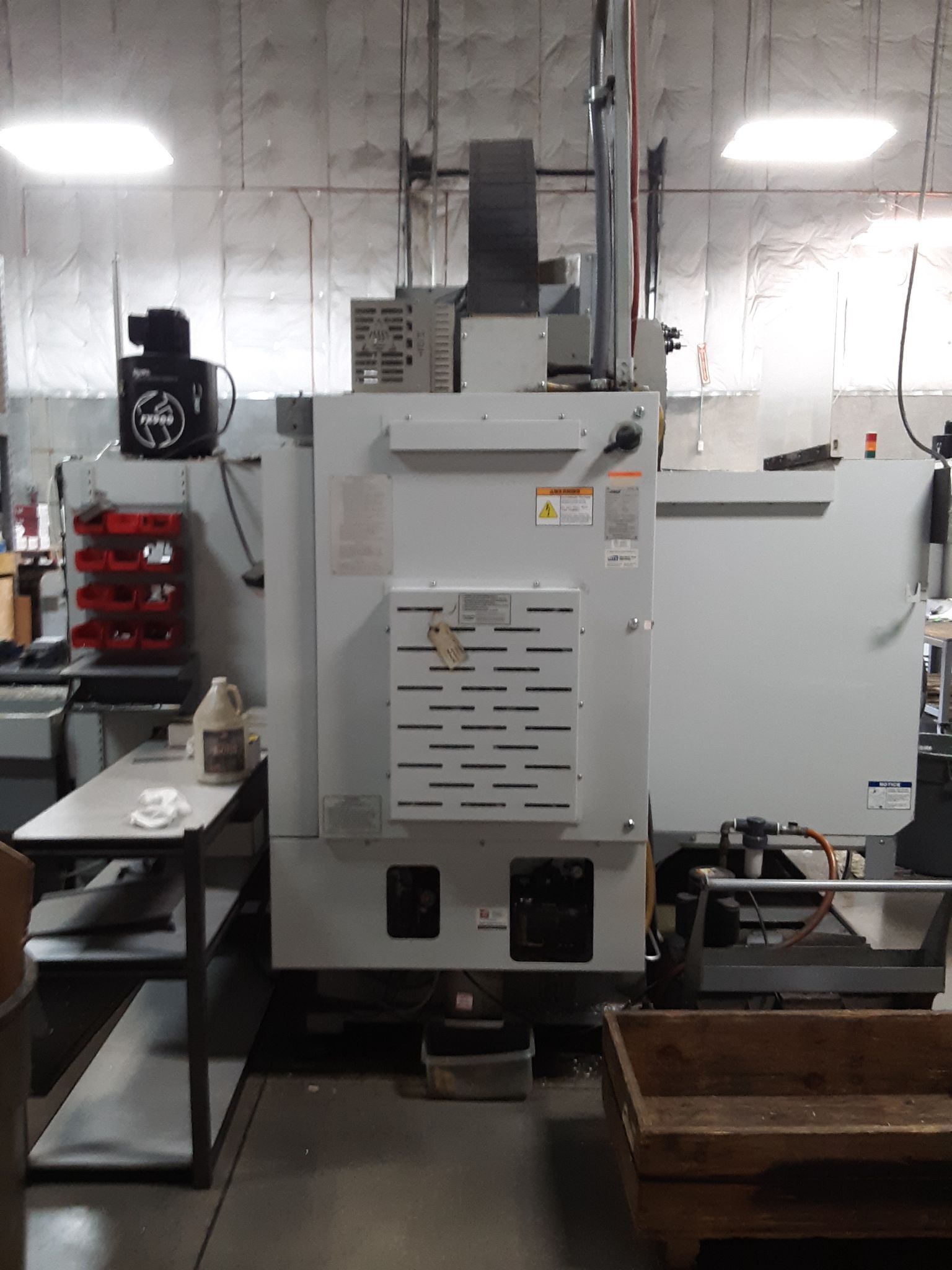 Haas #VF-3SS APC, CNC vertical machining center, 40" X, 20" Y, 25" Z, 12000 RPM, 24 automatic tool changer - Image 4