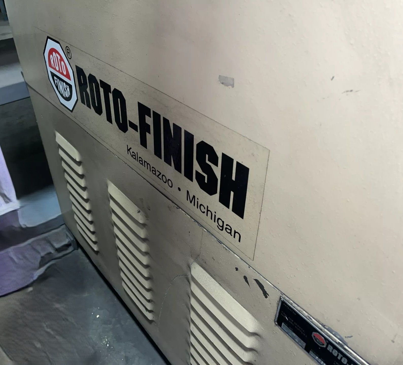 Roto-Finish #RCB-8, centrifugal barrel finishing machine, 1 cu.ft. - Image 4