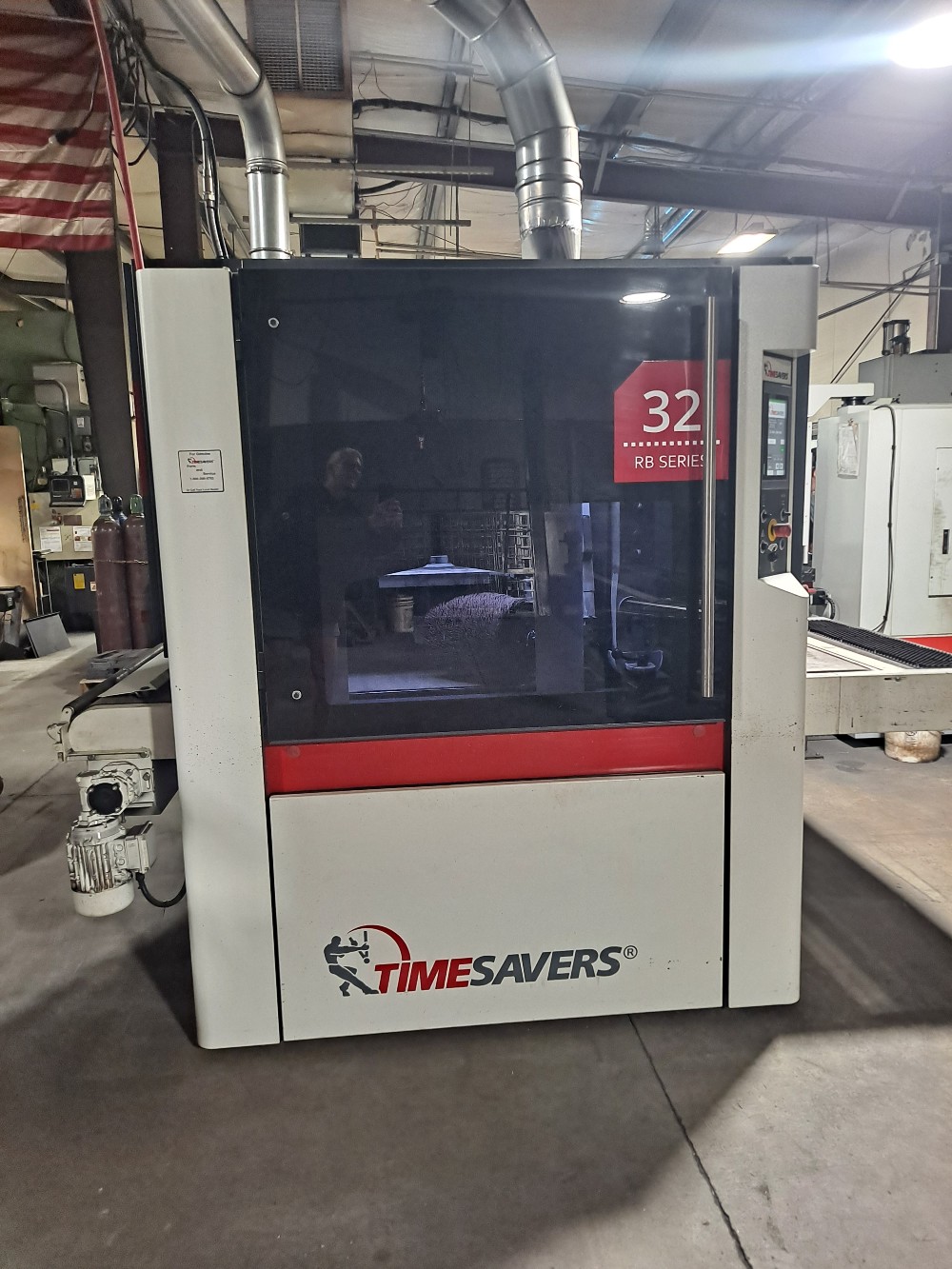 42" Timesavers #32-Series-1100-WRB, wide belt sanding and deburring machine, wet dust collector, 300 hours - Image 4