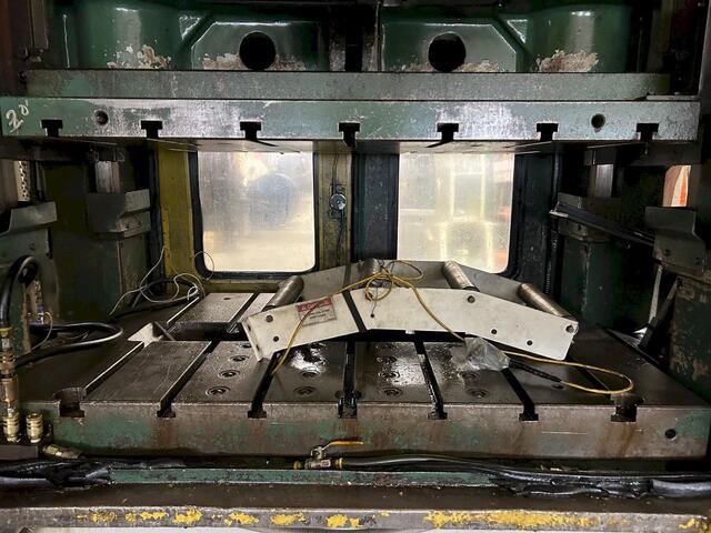 100 Ton, Minster #P2-100-48, straight side double crank, 3" stroke, 15.2" Shut Height, 4" adj., 31" x48" bed - Image 5
