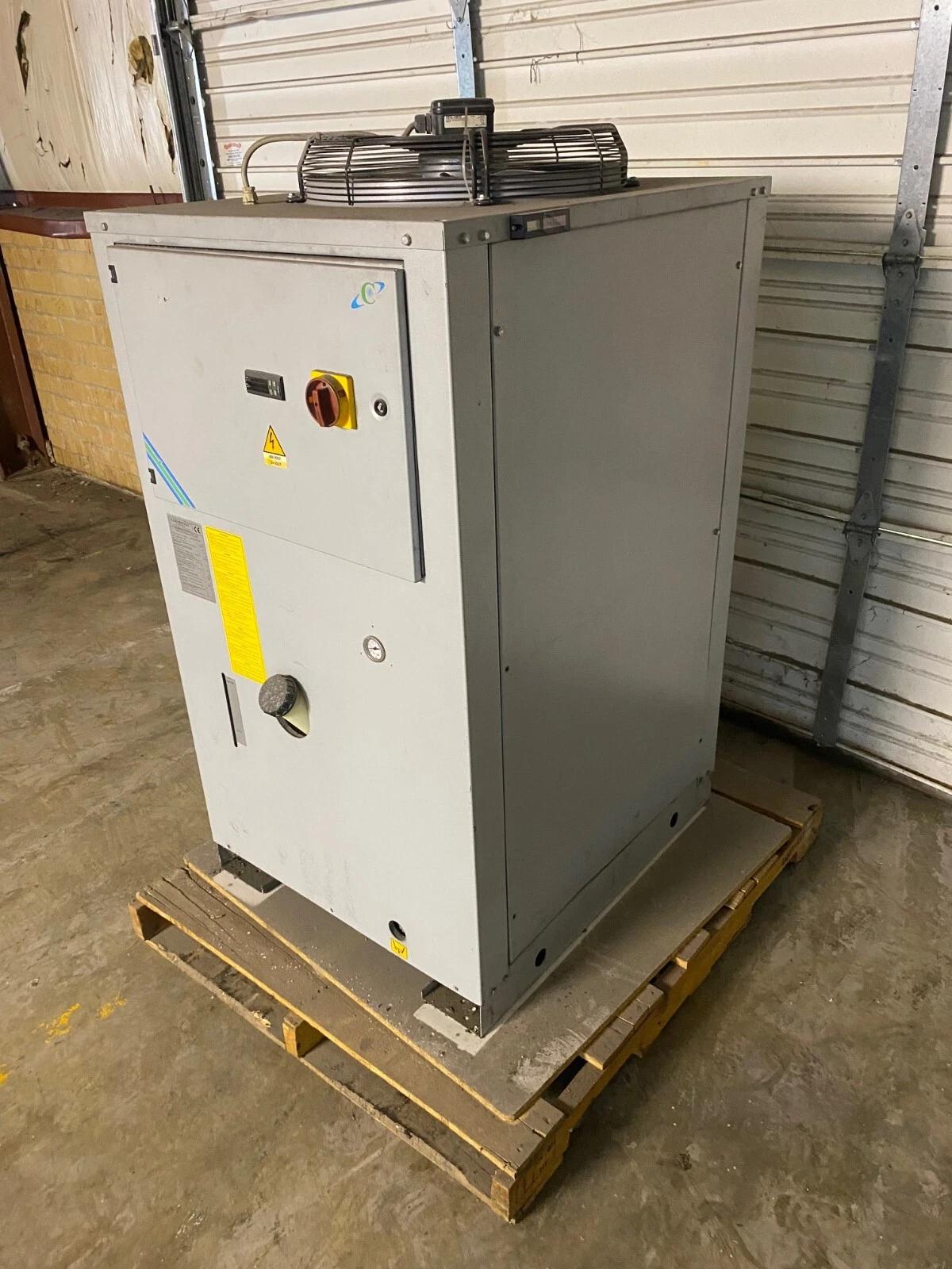 3.5 Ton, Cosmotec #WRAA3-N4-208, Industrial Air-Cooled Liquid Chiller, 12.5 kW, R407C refrigerant, 30 bar - Image 4
