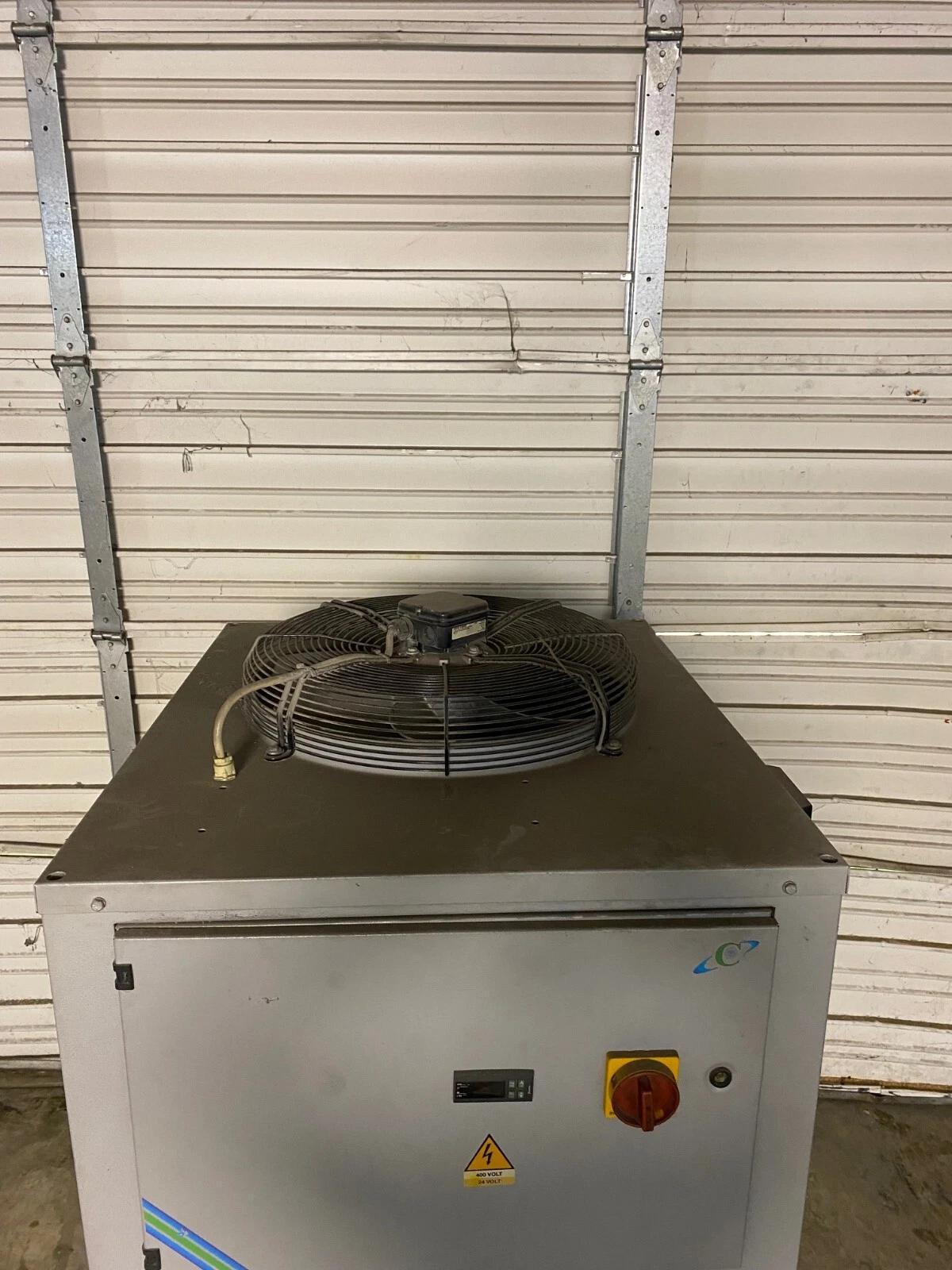 3.5 Ton, Cosmotec #WRAA3-N4-208, Industrial Air-Cooled Liquid Chiller, 12.5 kW, R407C refrigerant, 30 bar - Image 5