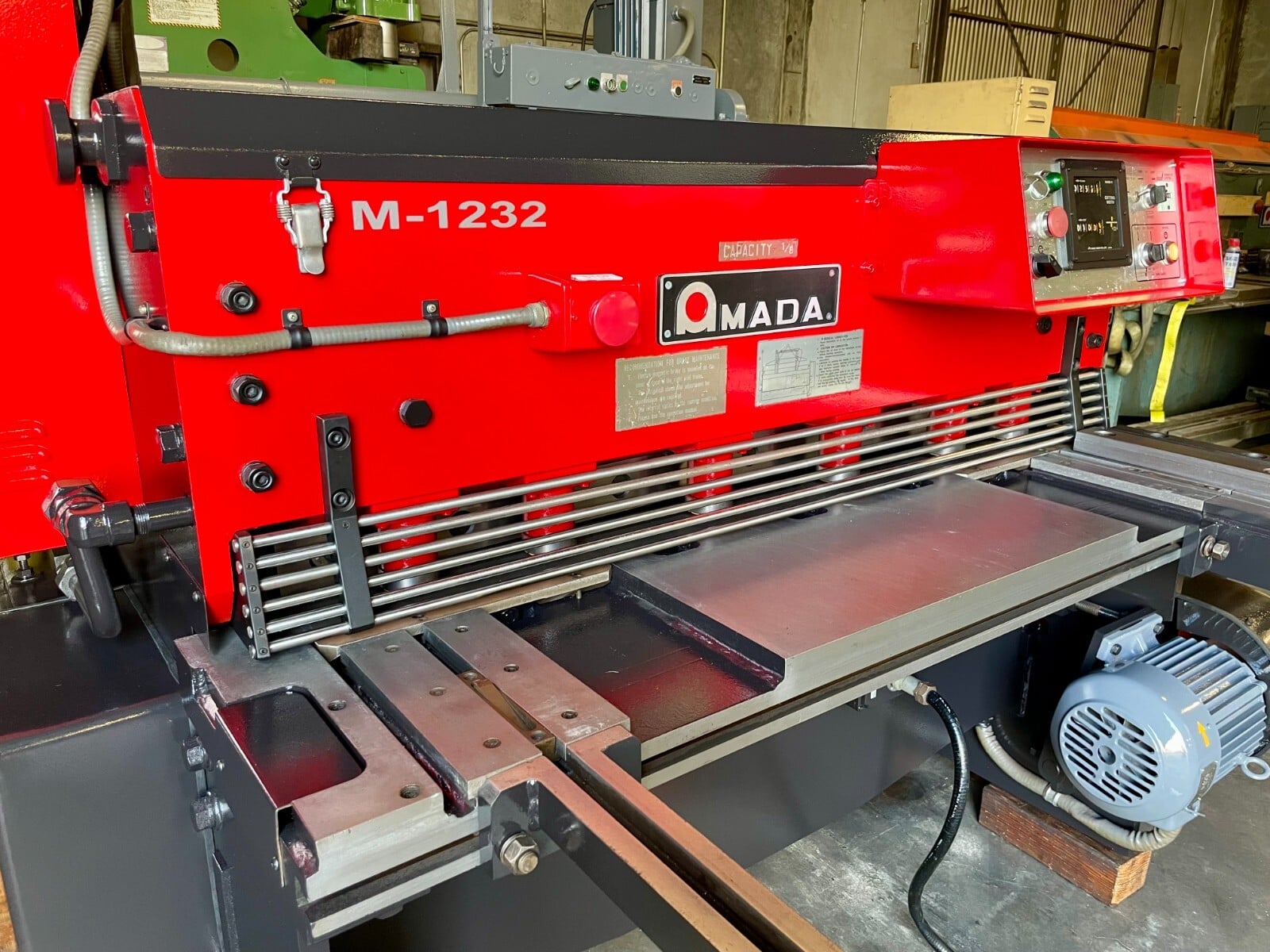 1/8" x 4' Amada #M-1232, Shear, 75 SPM, 36" Back Gauge, Bijur 1-shot lube, 5 HP - Image 3