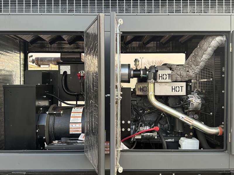 80 KW Generac #SD080, diesel generator set, 120/208 Volts, 4 hours, 131 HP at 1800 RPM, Iveco/FPT 4.5L - Image 4