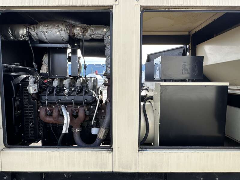 100 KW Kohler #100REZG, Natural gas / propane generator set, 120/208 Volts, 351 hours, 195 HP at 1800 RPM, GM - Image 6