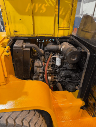 15000 lb. Hyster #H155XL2, Diesel Forklift, 212" max lift height - Image 4