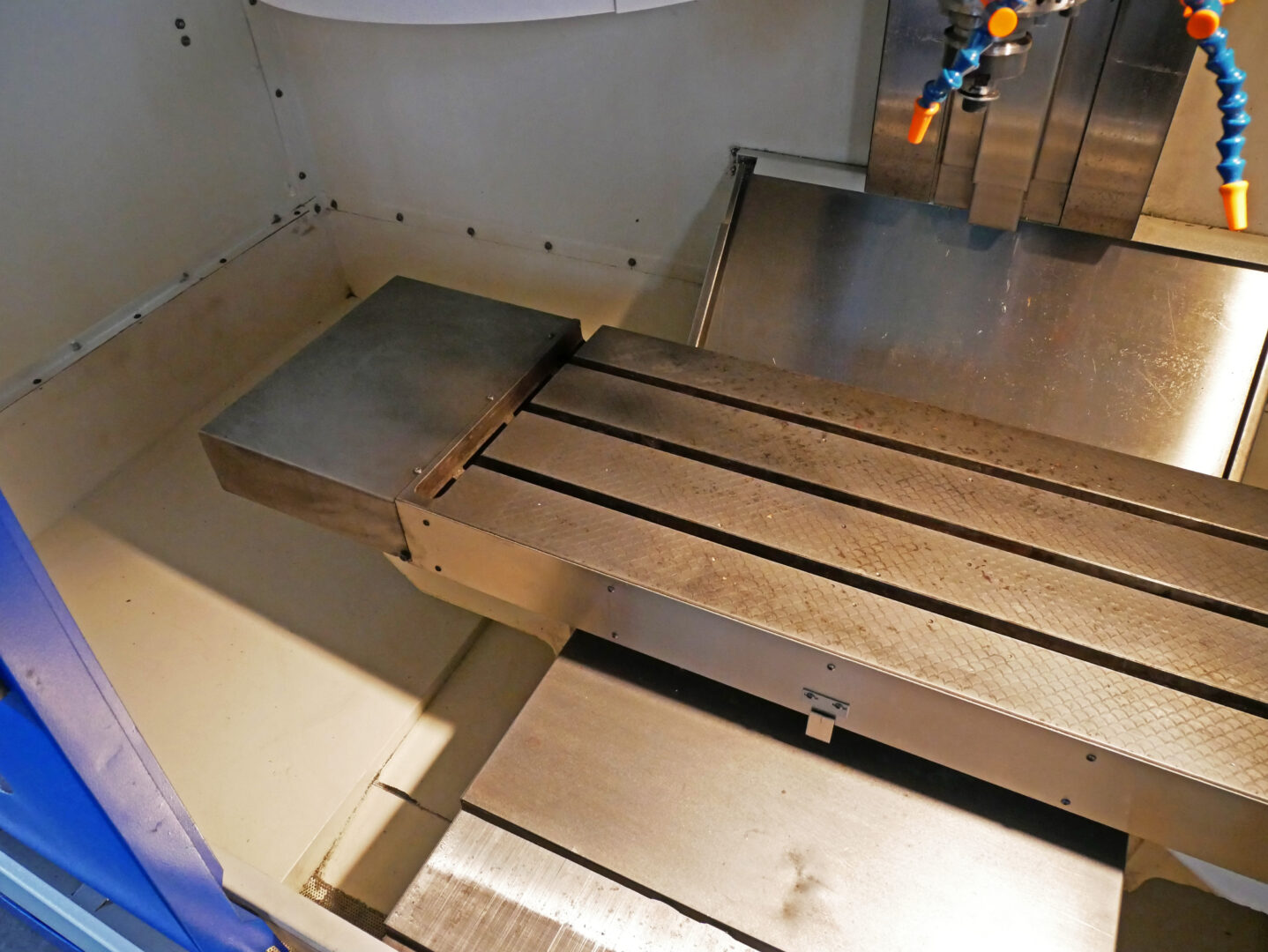Fadal #VMC3016, CNC vertical machining center, 30" X, 16" Y, 20" Z, 7500 RPM, 21 automatic tool changer, 16" - Image 4