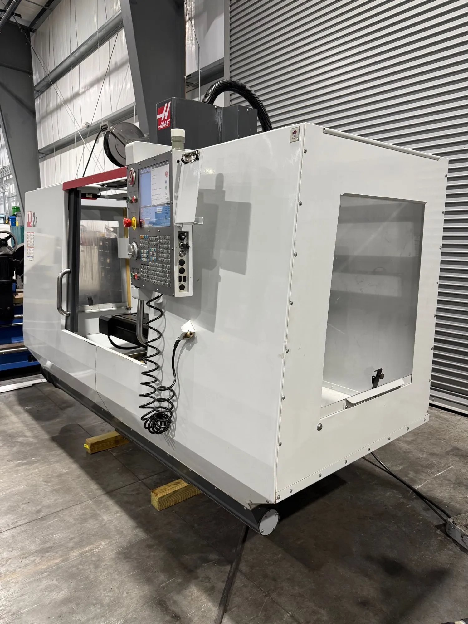 Haas #TM-2P, CNC vertical machining center, 10 automatic tool changer, 40" X, 16" Y, 16" Z, 6000 RPM, #40 - Image 3