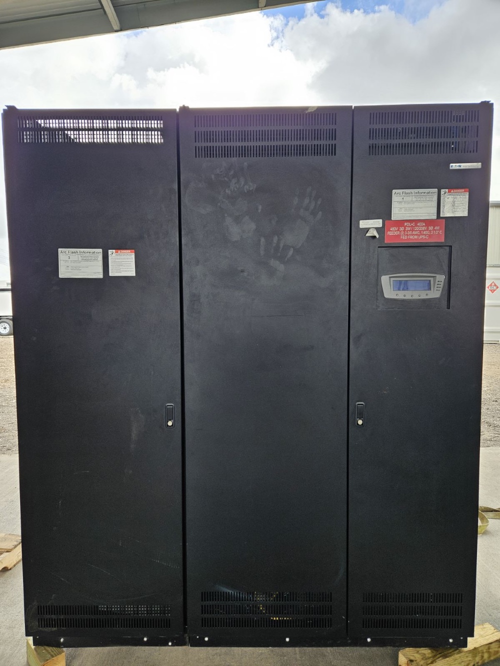 225 KVA Eaton #PDU-B/C, 400A, 3PH, 3 Wire, 480V Input / 208V Output / 3-Phase - Image 1