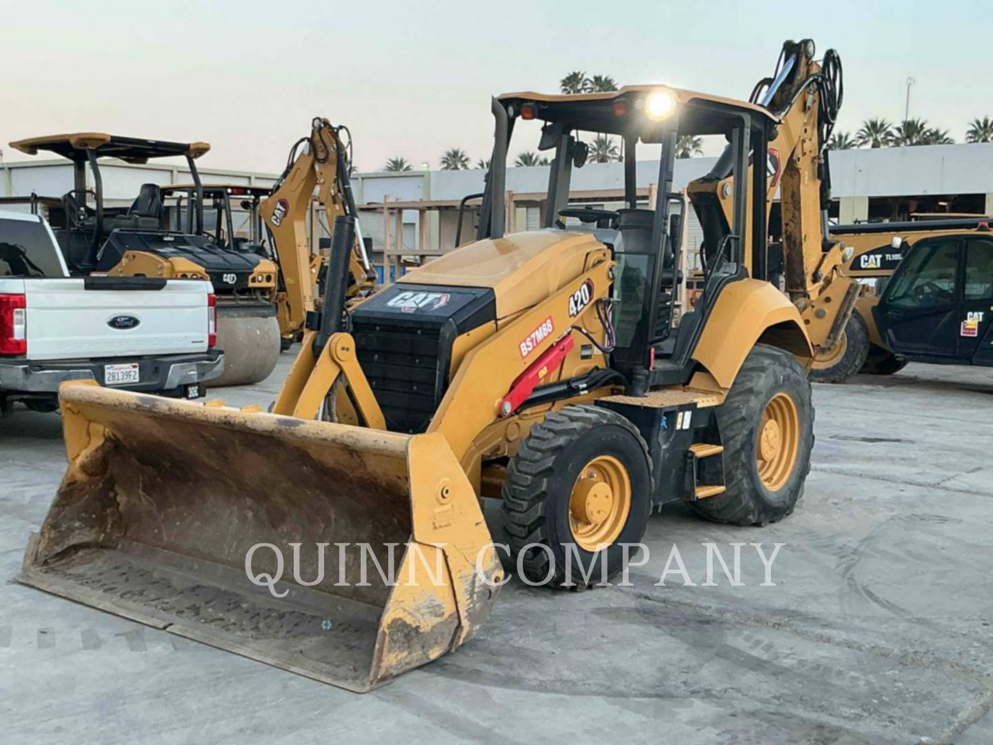 Cat 420, Backhoe Loader, 1957 hours, S/N: H8T02005, 2022 - Image 1