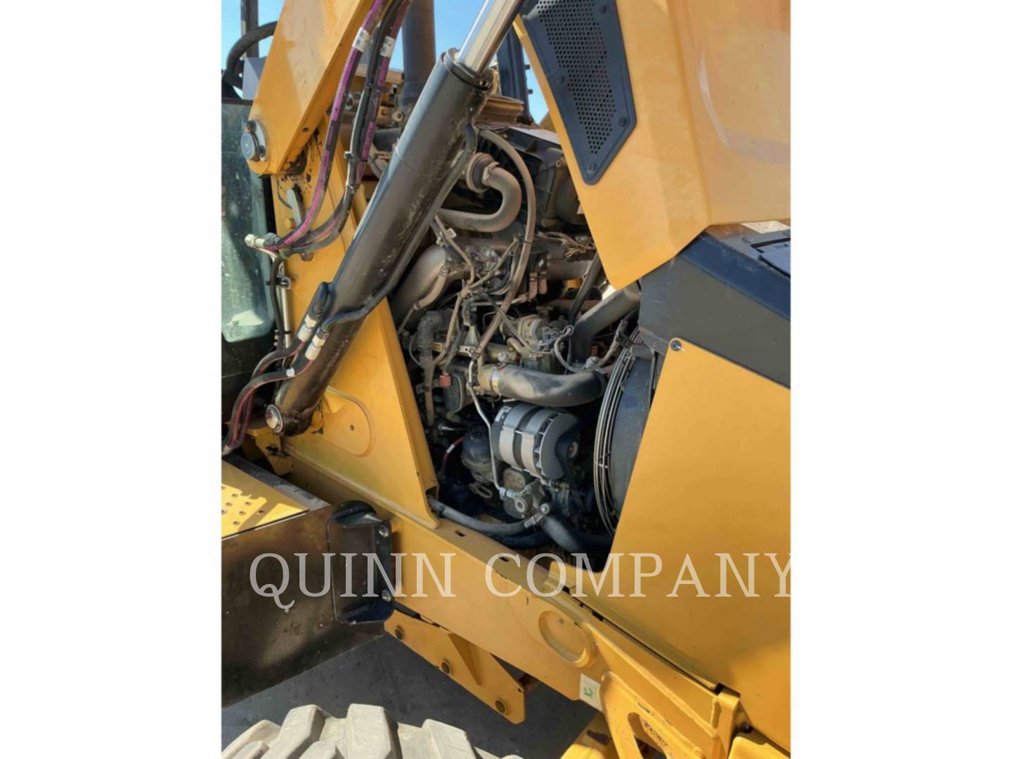 Cat 420, Backhoe Loader, 1887 hours, S/N: H8T02008, 2022 - Image 7