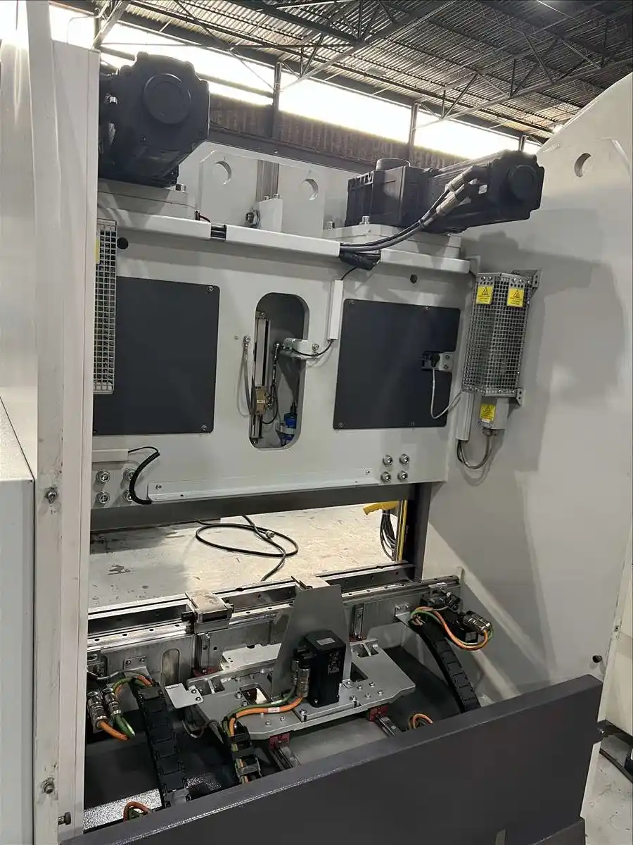 Strippit, LVD #Dyna-Press-24/12+, 27 ton electric press brake, manual clampiong, 4-Axis CNC Back Gauge, 2019 - Image 7