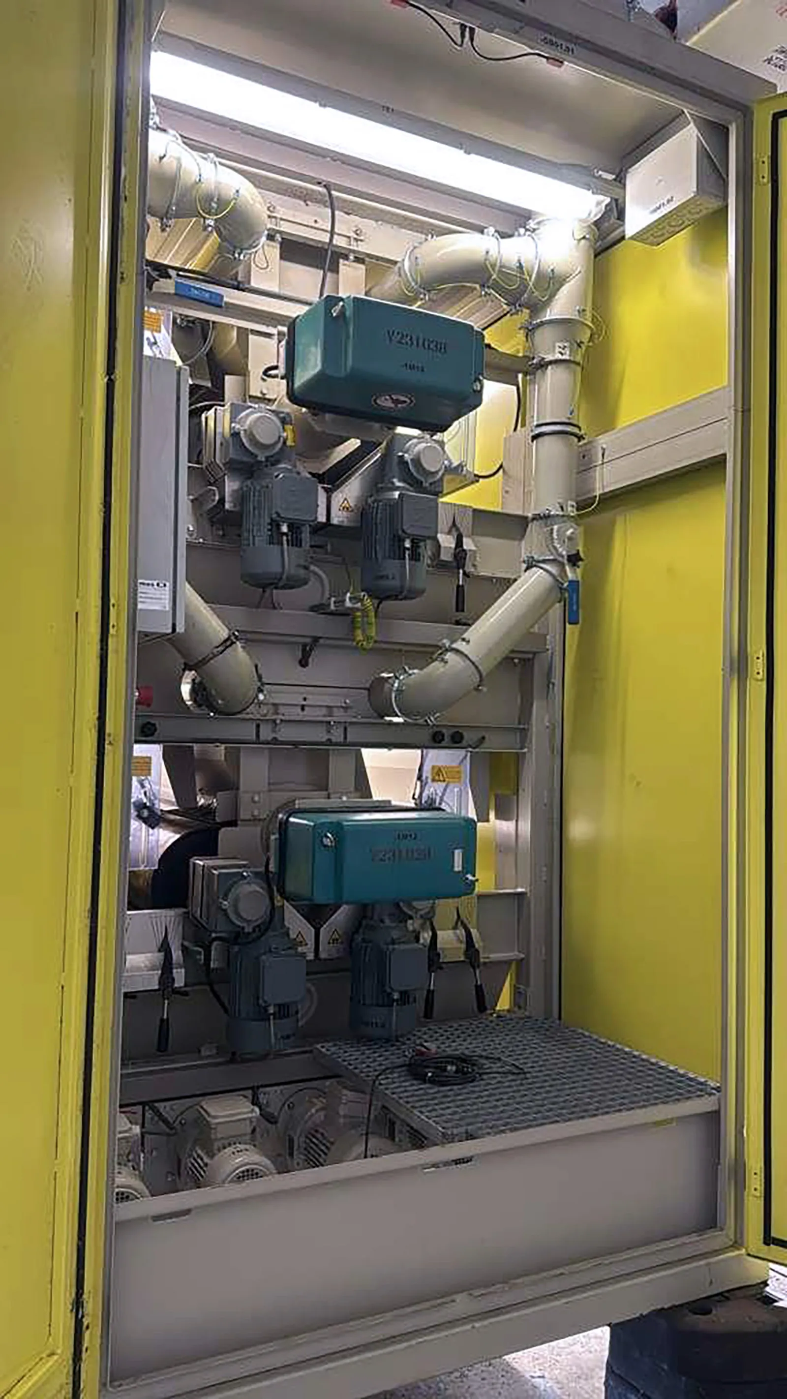 Corona electrostatic separator, Hamos #KWS-2522-2, 2024 - Image 9