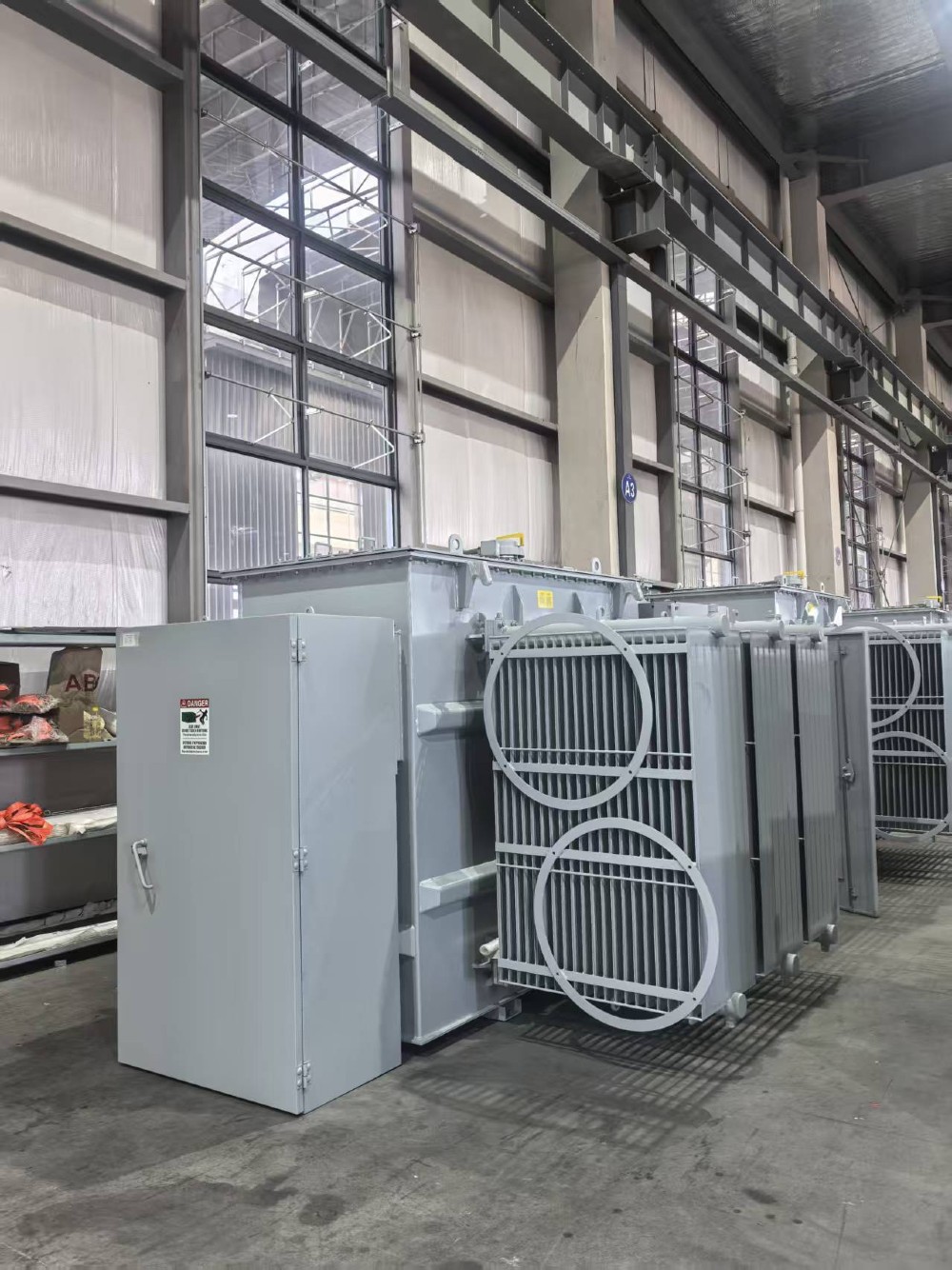3000 KVA 27600x13860Y Primary, 600Y Secondary, Station - Image 1