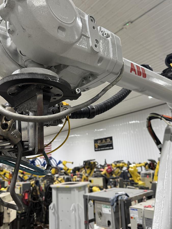 ABB, IRB-4600-40/2.55, 6-Axis Articulated Robot, 40 kg payload, 100" reach, IRC5 controller, 480 Volt, 2022 - Image 8