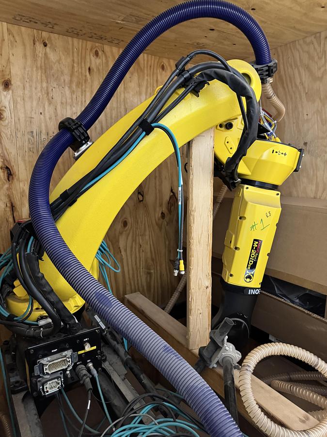 Fanuc, M-20iD/25, 6-Axis Articulated Robot, 25 kg payload, 72" reach, teach pendant, R-30iB Plus controller - Image 2