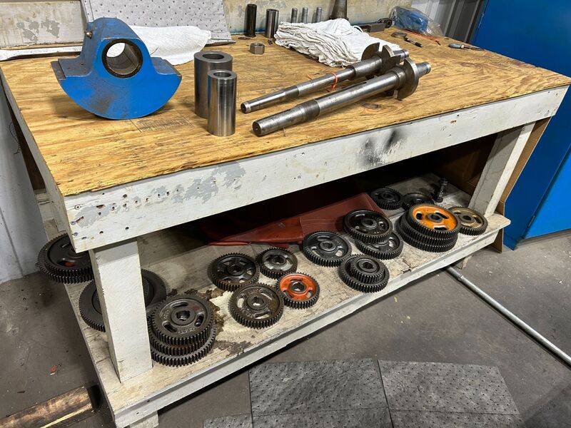 Gould & Eberhardt #72H, vertical gear hobber, push button controls, differential, rebuilt 2016 - Image 3