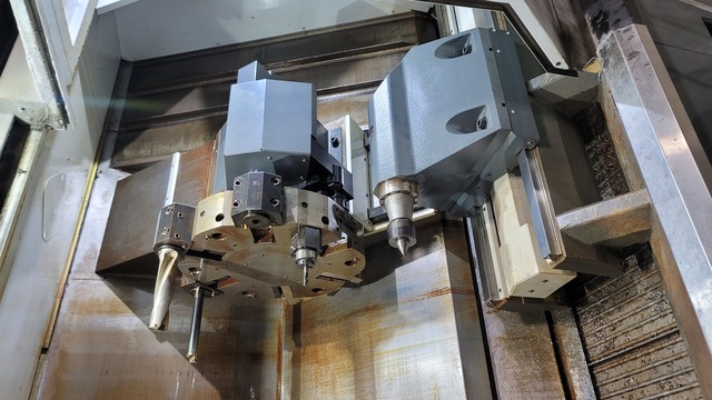 Haas #ST-40, CNC lathe, 34.5" swing, 15" chuck, 4" bar, 44" centers, 12 turret, A2-8, 17" X, 44" Z, 2017 - Image 7