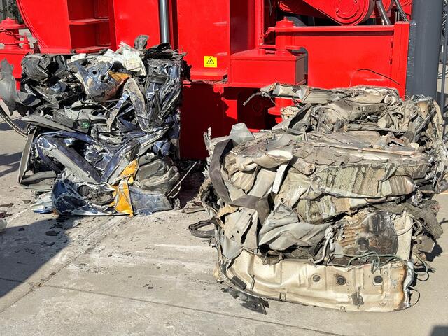 Enerpat #AMB-SCE5000, Mobile Car Logger Baler, 33.5" x 25.6" Bale, 150 Ton Push, 160 HP Cummins, new - Image 3