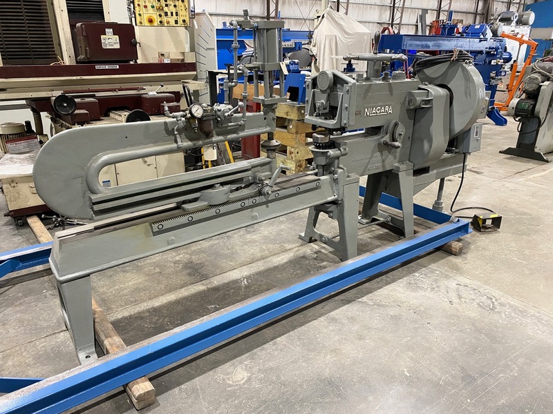 10 Gauge x 6' Niagara #208-A, Flanging Machine, 38-1/2" throat, 200 RPM, 51 FPM, 14-73" diameter - Image 6
