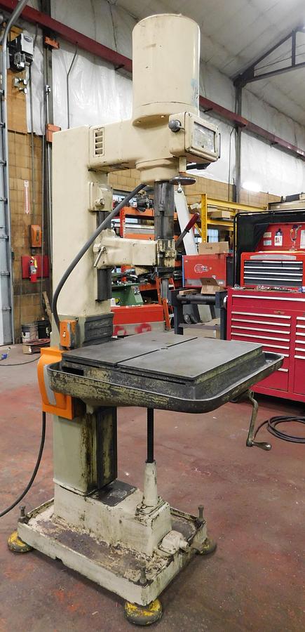 28" Leland-Gifford, single spindle drill, 25" x 25" table, 150-3000 RPM, #2MT, manual down feed - Image 2