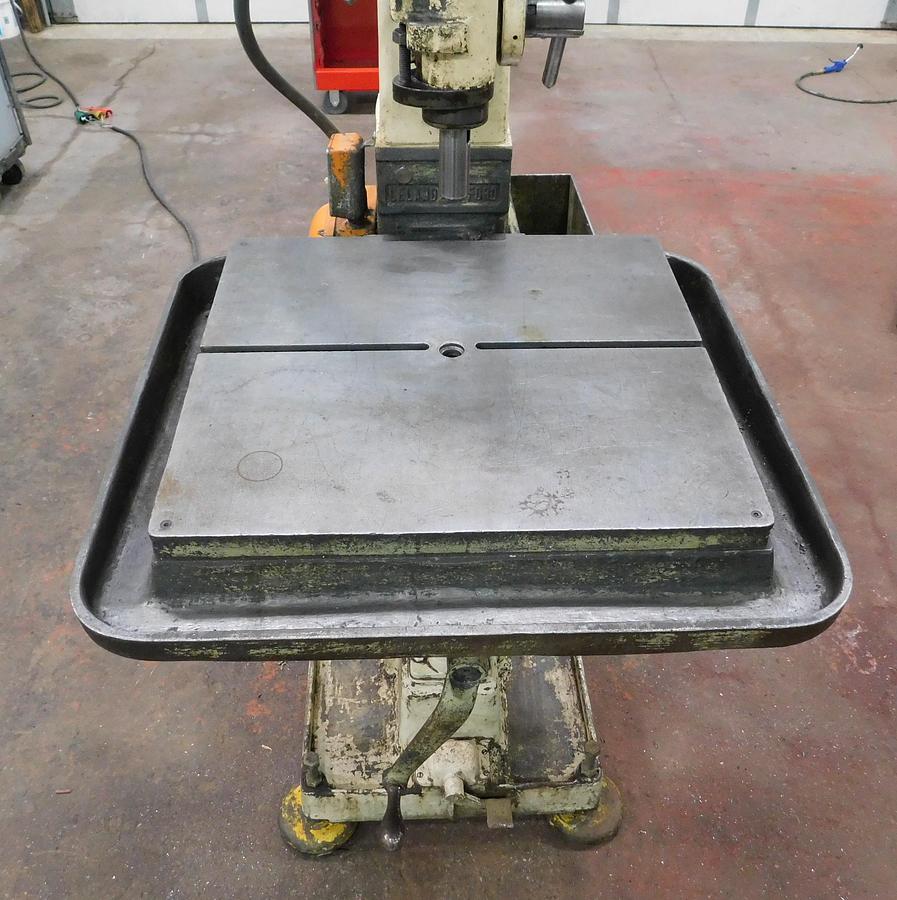 28" Leland-Gifford, single spindle drill, 25" x 25" table, 150-3000 RPM, #2MT, manual down feed - Image 5