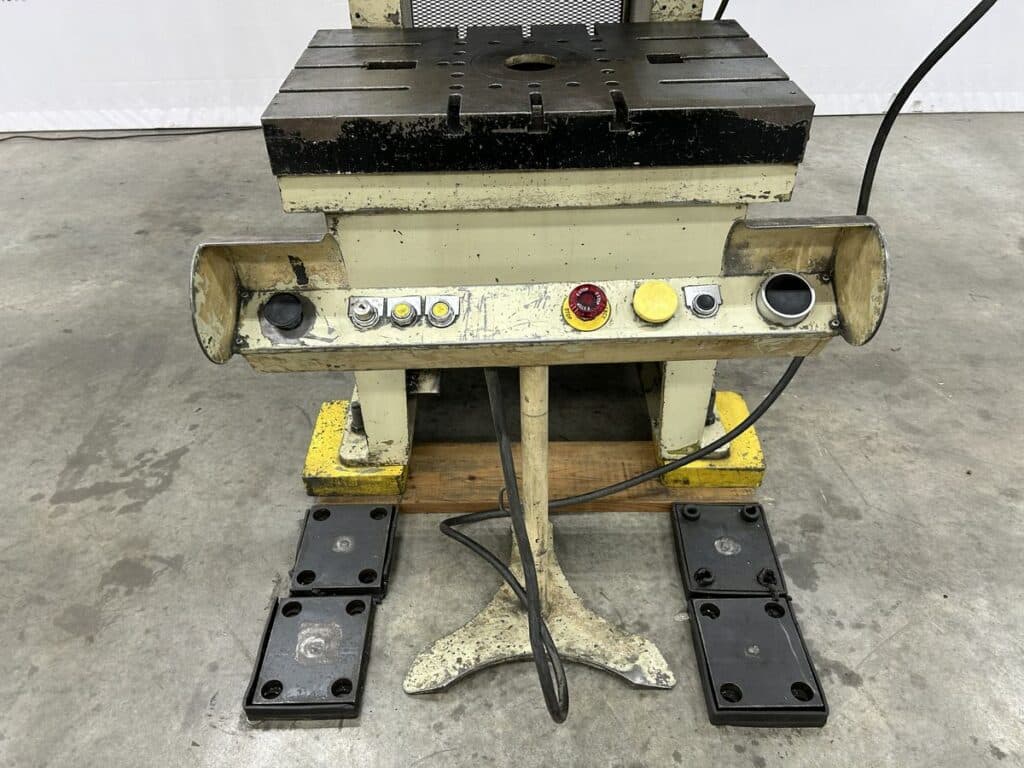 88 Ton, Komatsu #OBS-80-2, OBI mechanical punch stamping press, 5.12" stroke, 13.78" SDAU, 1984 - Image 5
