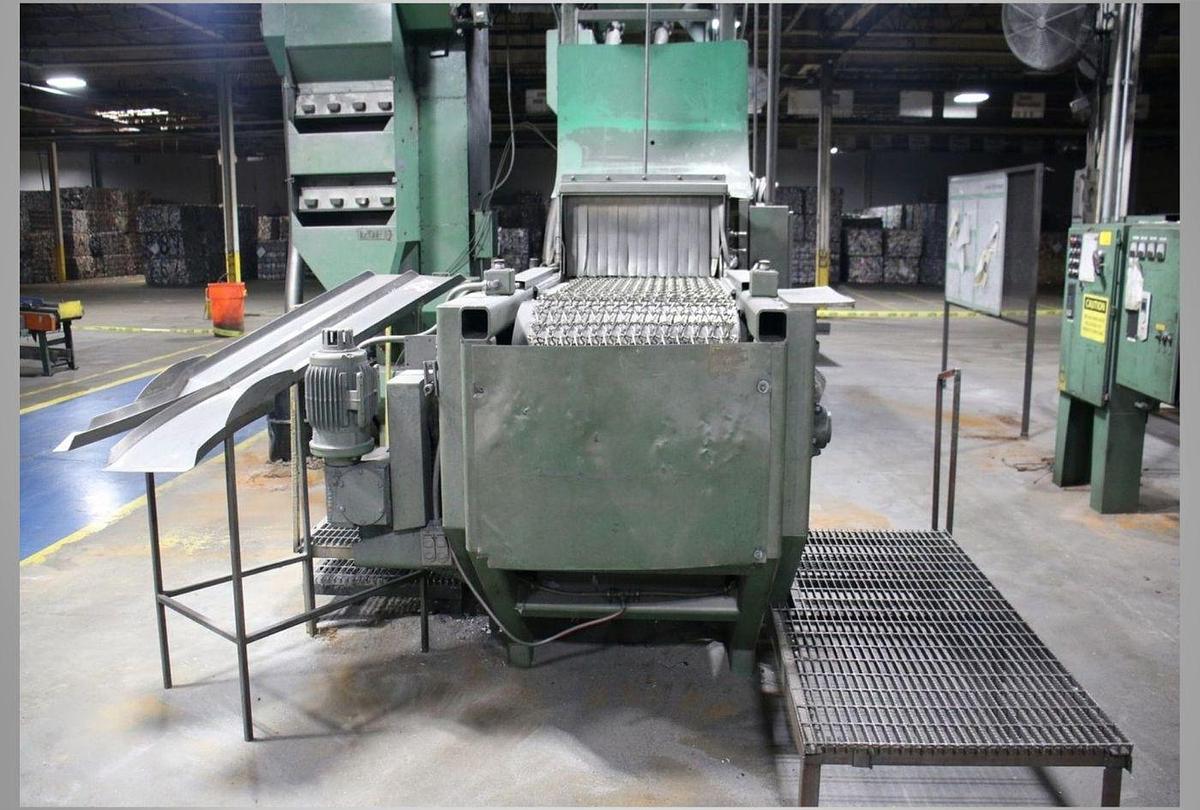 Goff #WM27.5-4-40, Through-Feed Wheel Blast Machine, 24" wide wire mesh belt system, (4) 10 HP wheels, 460 - Image 5