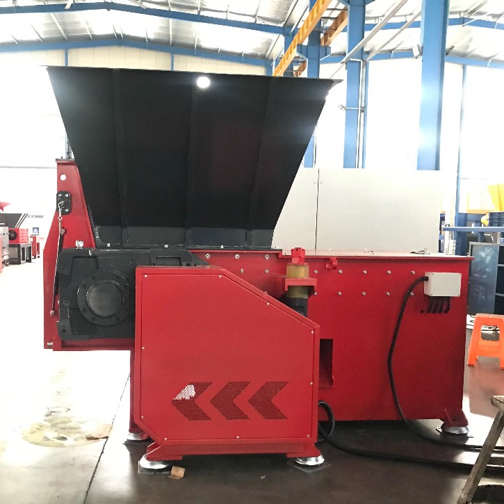Enerpat #MSA-F, Single Shaft Shredder for plastic, wood, 0.3-10 t/h, 24-59" Shredding Chamber, 25-100 HP - Image 2