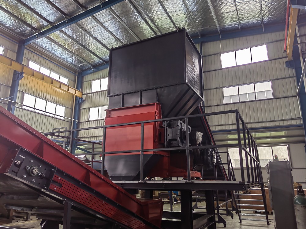 Enerpat #MSA-F, Single Shaft Shredder for plastic, wood, 0.3-10 t/h, 24-59" Shredding Chamber, 25-100 HP - Image 6