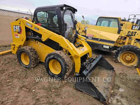 Cat 246D3, Skid Steer Loader, 274 hours, S/N: T9Z01354, 2024 - Image 2
