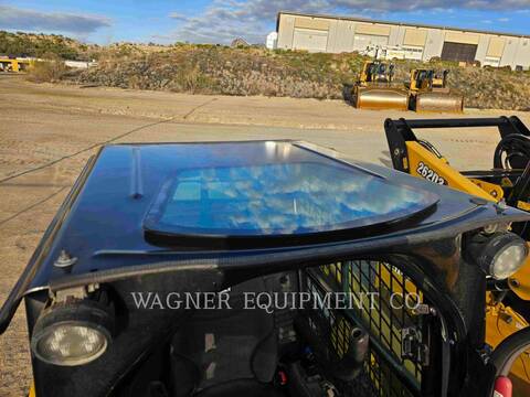 Caterpillar 239D3, 185 hours, S/N: RWK00210, 2023 - Image 8