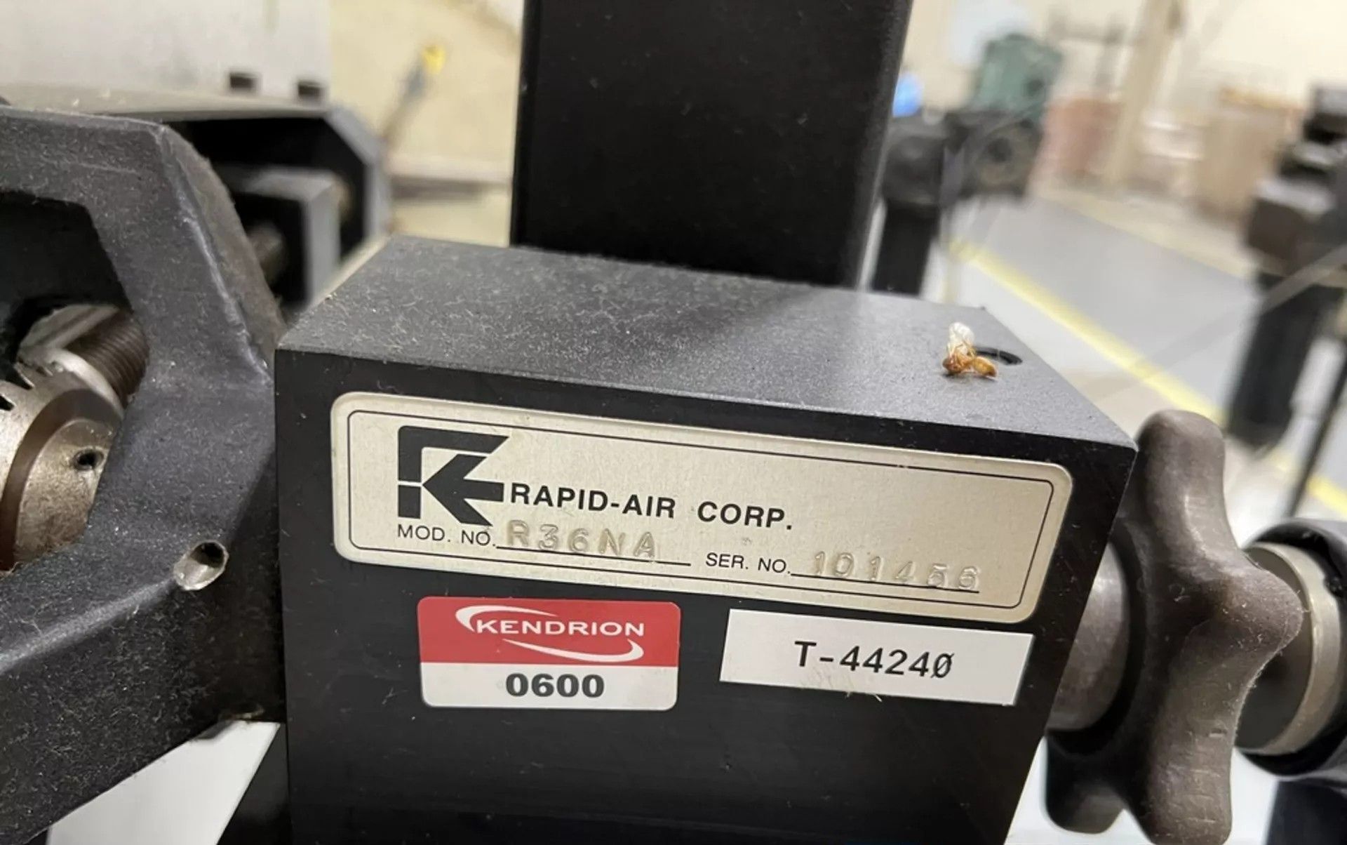150 lb. Rapid-Air, combination R36NA coil reel & SB4PE motorized straigthener - Image 3