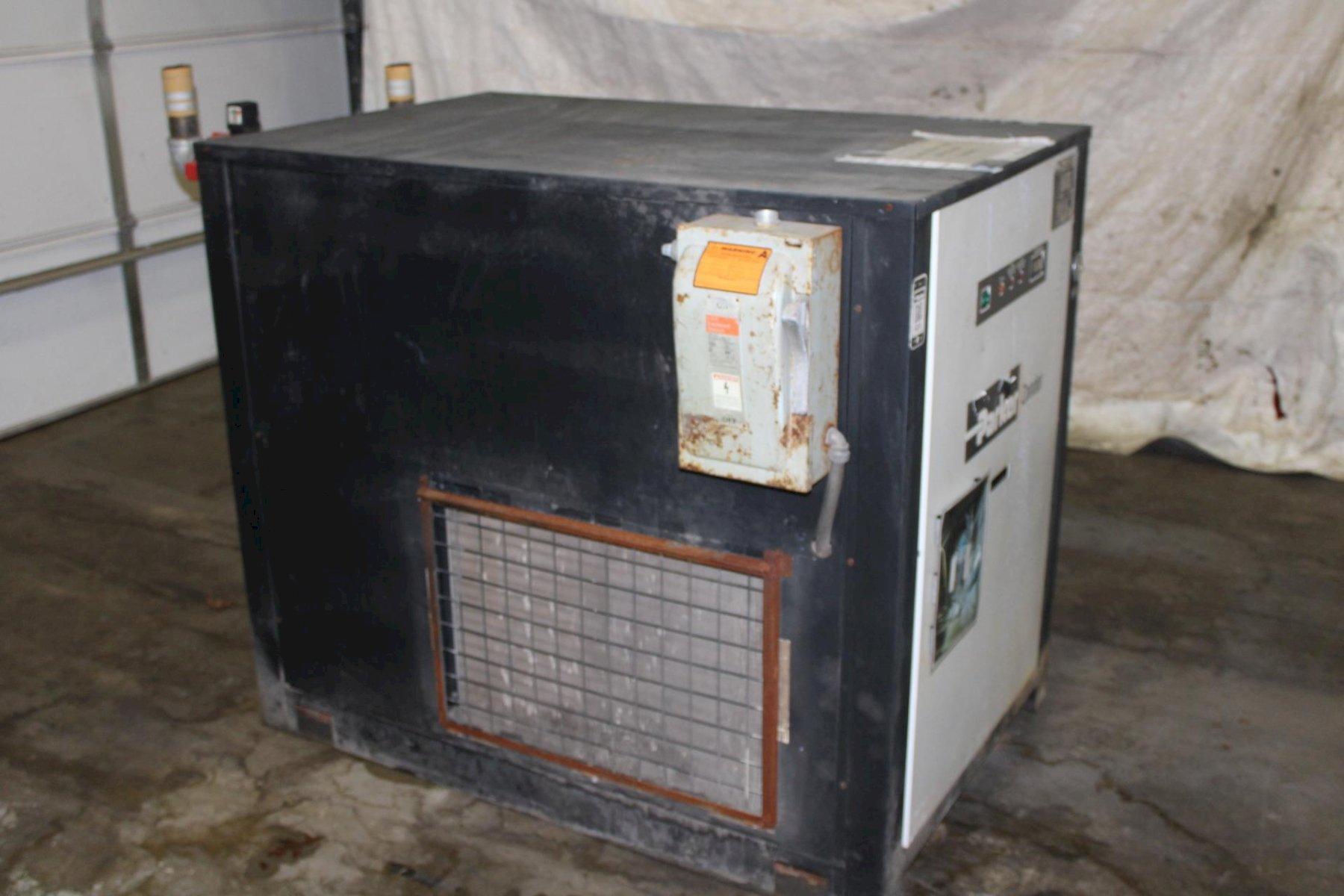 700 cfm, 100&deg;F, 100 psig, Parker Zander, refr. dryer air compressor, R 404 refrigerant - Image 3