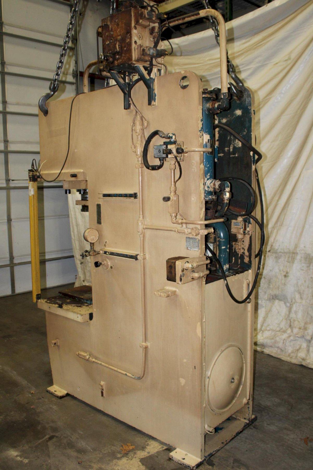 50 Ton, PH #OGF-50, hydraulic press, 24" stroke, 30" daylight, 15" throat, 5.5" ram, 30" x27" bed, 1995 - Image 3