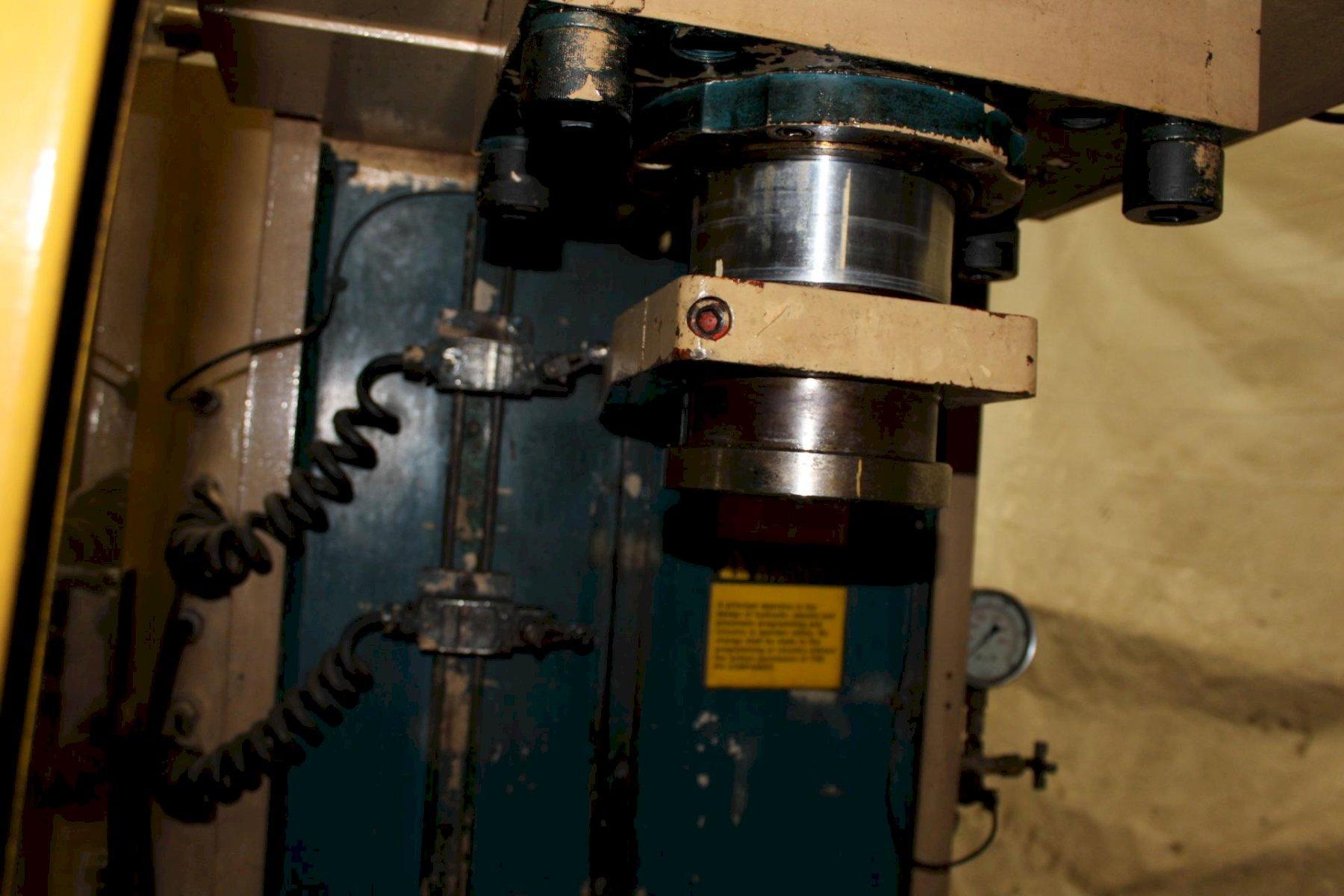 50 Ton, PH #OGF-50, hydraulic press, 24" stroke, 30" daylight, 15" throat, 5.5" ram, 30" x27" bed, 1995 - Image 5