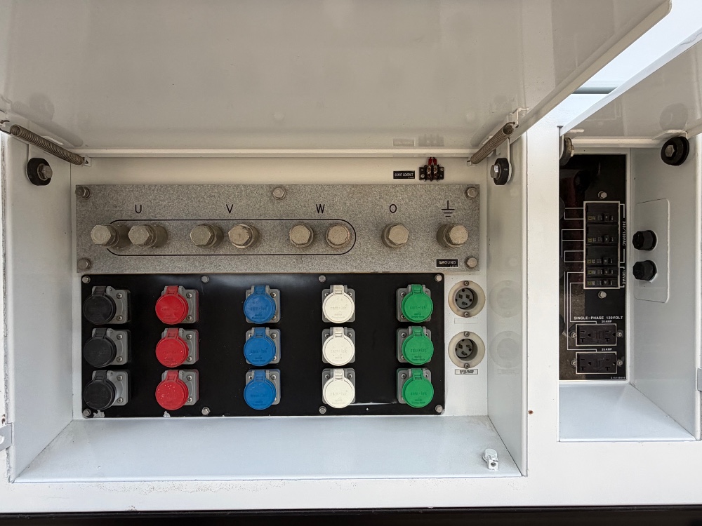 Multiquip Whisperwatt #DCA400SSI4F, 240/480 Volts diesel generator 6698 hours 400 KVA - Image 6