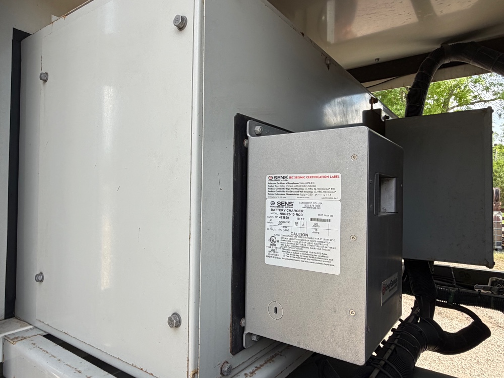 Multiquip Whisperwatt #DCA400SSI4F, 240/480 Volts diesel generator 6698 hours 400 KVA - Image 7