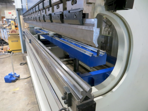 250 Ton, Primeline #S250B12, CNC servo hydraulic press brake, 12' overall, 124" between housing, 2016 - Image 6