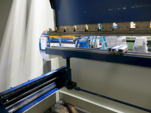 250 Ton, Primeline #S250B12, CNC servo hydraulic press brake, 12' overall, 124" between housing, 2016 - Image 3