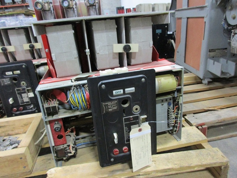 1600 Amps, Federal Pioneer, 50H-2, electrically operated, drawout - Image 1