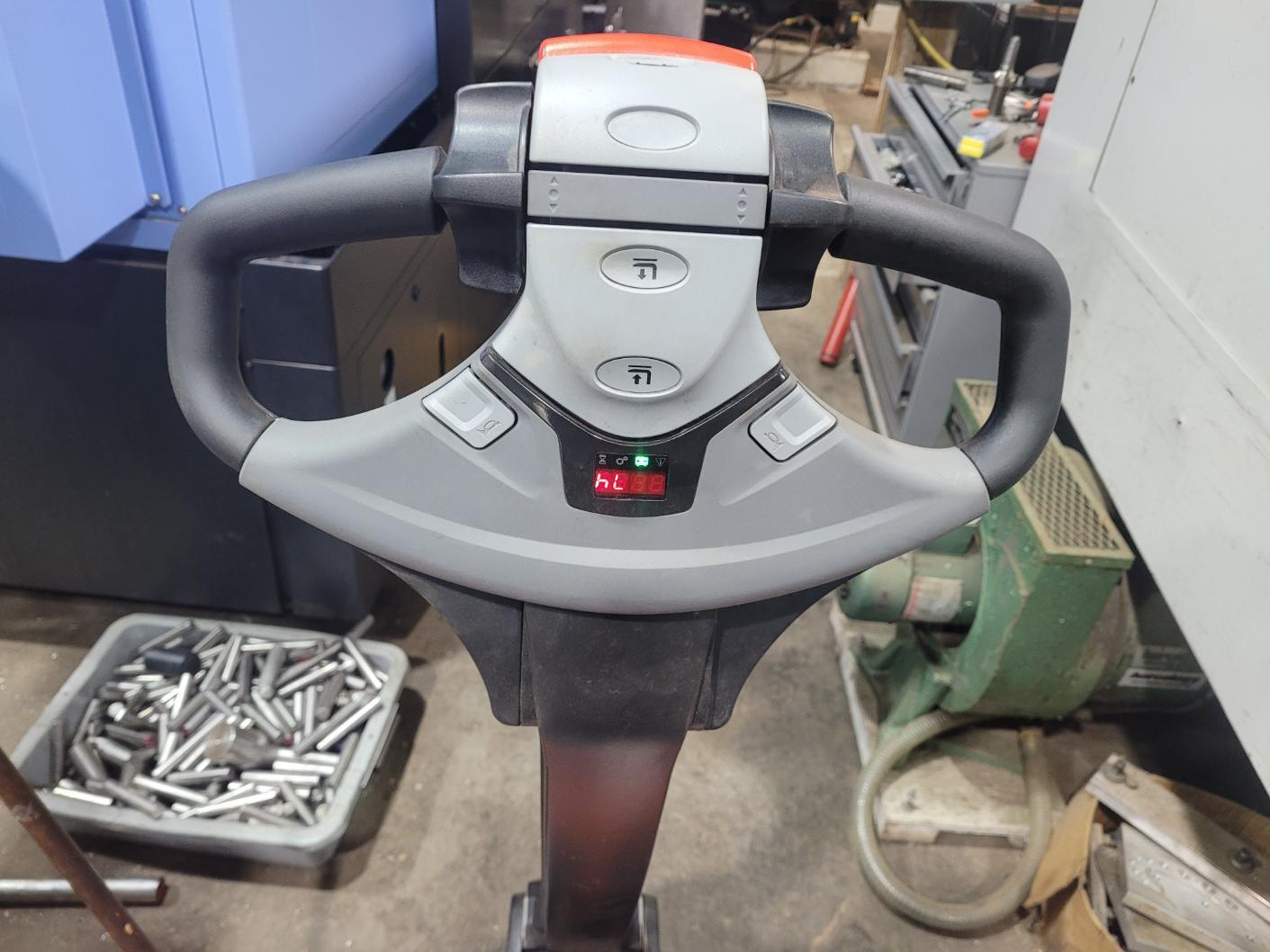 4500 lb. Toyota #8HBW23, electric walkie pallet jack, 60" fork lgths, 2013 - Image 10