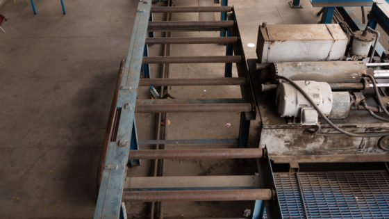 Heavy Duty Material Handling, Amtek, 100" 6-Rollers, 44" width Roller Conveyors, 1000 lbs./roll capacity, #60 - Image 4