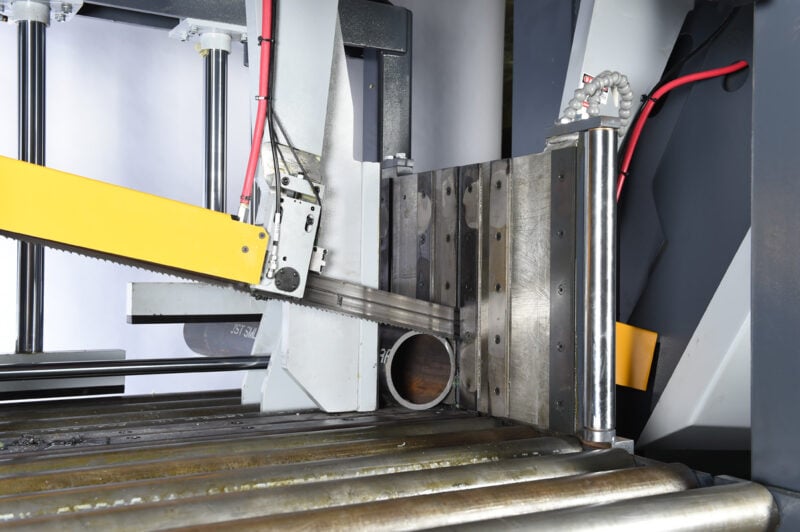 26" x 44" Hydmech #H-26/44, Semi-Automatic Horizontal Band Saw, 2.6" x 396" Blade, 38" H Table, 75-300 SFM - Image 4