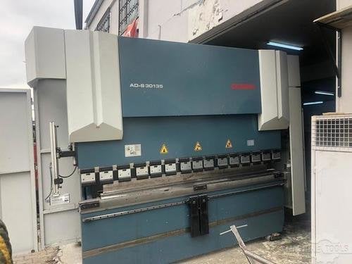 150 Ton, Durma #ADS-30135, Press Brake, 6-Axis, 10' Overall length, 102" Between Housings, 10.4" Stroke - Image 1