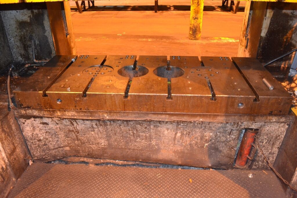 220 Ton, Komatsu #E2T-200N, Eccentric Gear 2 Pt Stainless Steel Press, 15" stroke, 17.72" die height, air - Image 10